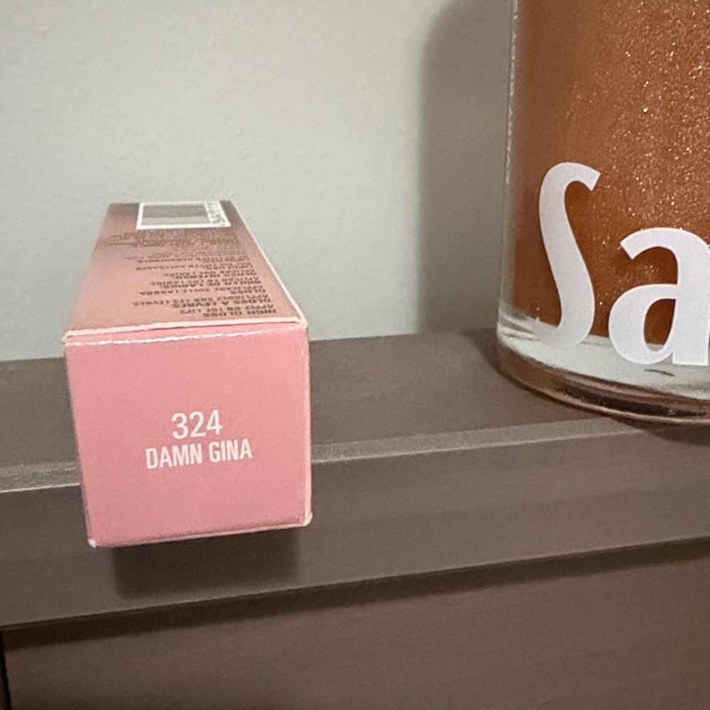 Saltair oil and Kylie high gloss - Picture 5 of 6